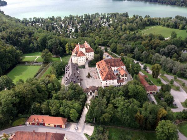 Luftbild Schloss Seefeld